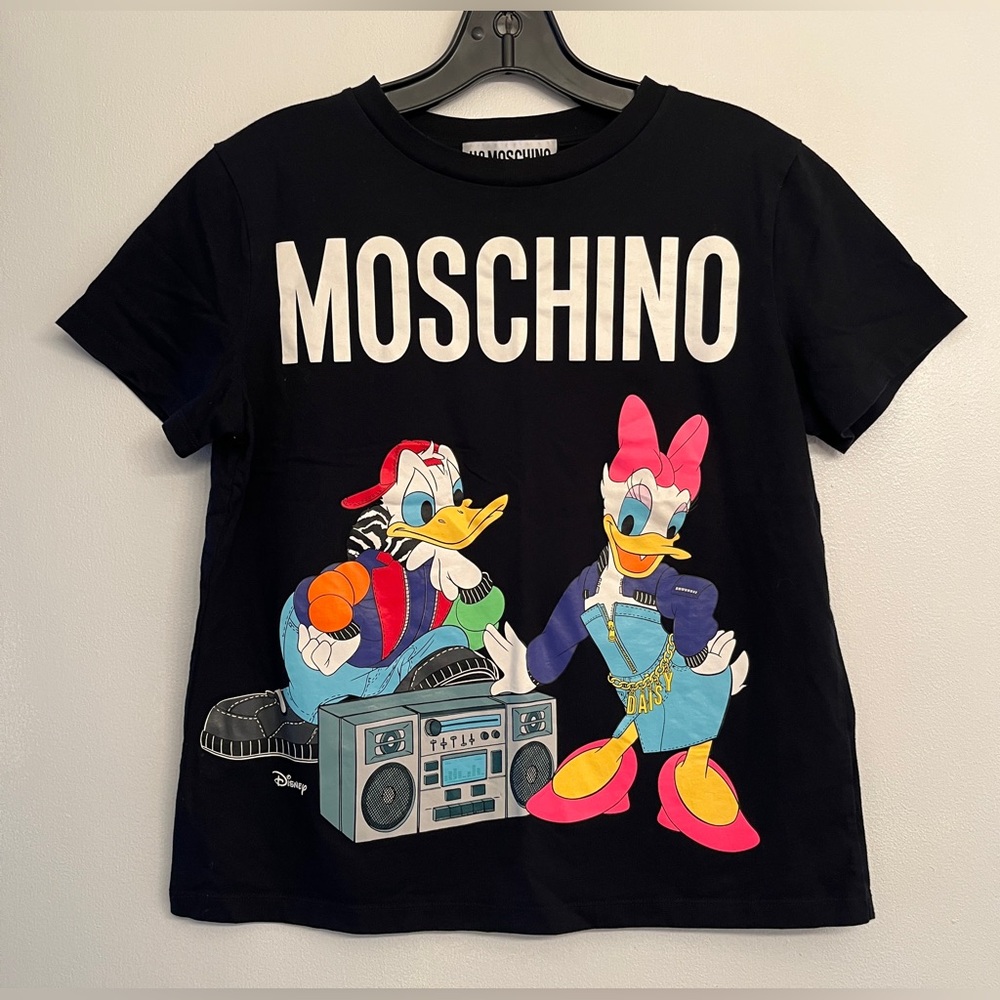 MOSCHINO /H&M
Collaboration T-shirt with Disney's Donald Duck size S